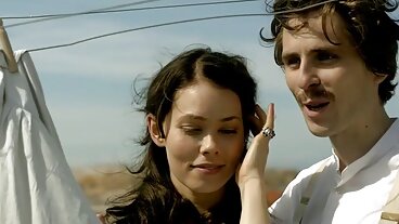 Tre bellissime ragazze sesso tra mamma e figlio scopate da un istruttore di yoga sporco