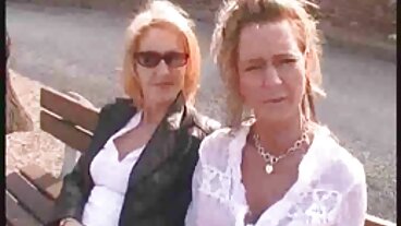 MILF trascurata con tette enormi ha bisogno del cazzo di videoporno trans Stepson