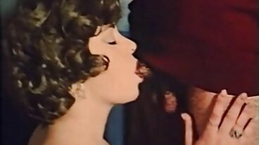 POV Netherlander Romy video hard donne mature è la ragazza del college più arrapata